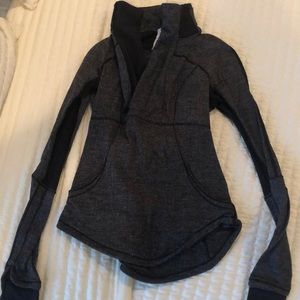 Lulu lemon long sleeve quarter zip running shirt